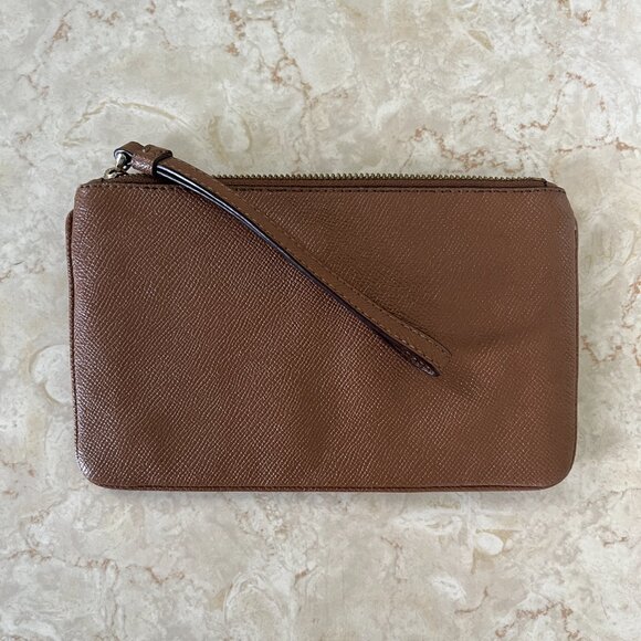 Coach Lg Corner Zip Saddle Leather Wristlet - Picture 3 of 5